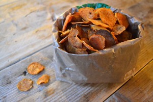 gezonde chips van zoete aardappel